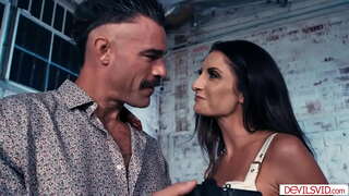 Dude eshak fucking uning xotini busty qoramag'iz eng yaxshi do'st