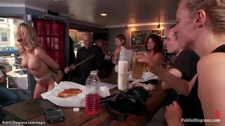 Master Marka Davis sy ny Tompovavy Andriambavy Donna Dolore ankehitriny mafana big tits blonde maintsy MILF Simone Sonay amin'ny vahoaka sy ireo gangbang amin'ny lava-pitombenana fuck azy