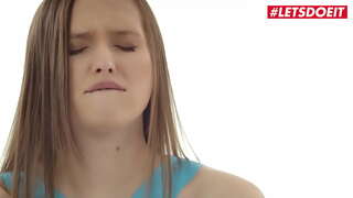 WHITEBOXXX - (ස්ටේසි Cruz) - ආකර්ෂණීය යොවුන් දැඩි ආදරය කරමින් සැසිය සමග ඇගේ පෙම්වතා