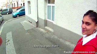 شیشے کے ساتھ بور پیاری Amala آخر کے لئے نقد رقم