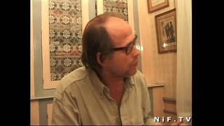 ͔�랑스 금발의 아기아와 jizzed 그녀의 가슴에