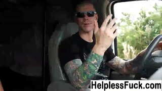 Teenager-Mädchen Trampen