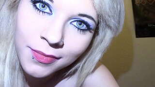 Hot шањвонї духтар Пускает слюни Ба забони