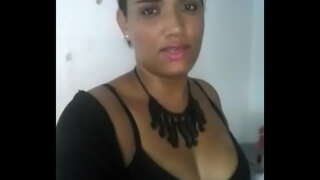 ���े रूप में वह बाहर चला गया अपने दोस्तों के साथ छोड़ दिया है, और एक पत्नी के साथ घर का बना कमबख्त