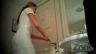 Maoni kubwa ya mkundu na pussy karibu-up!