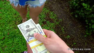 Bubble тулгаа шаргал үс гаражид олон нийтийн