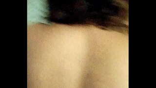 Hänen miehensä lyö häntä ja minua katsot minun