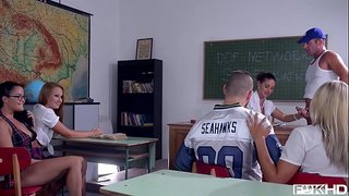 ���ယ်ကျော်သက်မလေး Diore&amp;amp;စစ္အမွန္မ်ားကောင်းကင်ဘုံမျှဝေဆရာရဲ့ကြက်နှင့်အတူနှစ်ဦးကြောမိတ်ဆွေများအတွက်စာသင်ခန်း