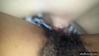 ���ேய்த்தல் என் மார்புகள் மீது அவரது பெண் தன்மை கொண்ட சிறுவன் அடைப்பான்