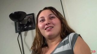 ���ີມັກຈະມີເພດກັບຜູ້ຊາຍ