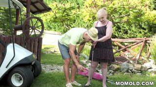 Cachonda madura señora Nanney está follando con tio cachonda