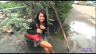 Балдар шлюшка менен удовольствием мүмкүндүк өзүнө трахнуть