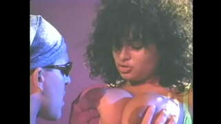 Horny यार मा चश्मा fucks slutty आबनूस bitch कठिन मा उनको कपाल cunt